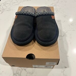 UGG Kids Slippers size 3 boys